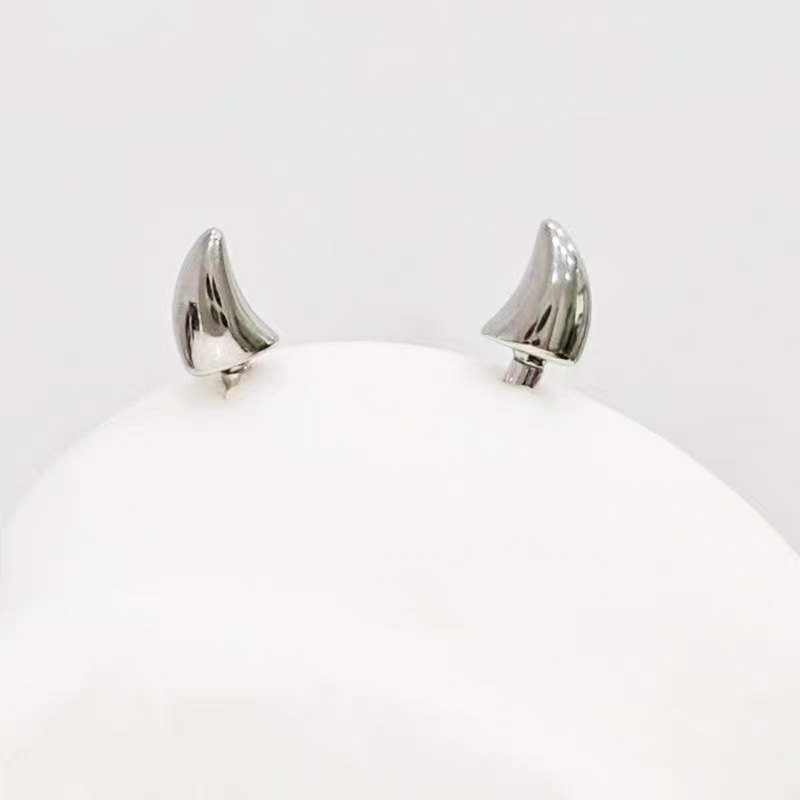 Brinco de piercing com chifres - Women'S Accessories Jewelry Sale avaliação e preço