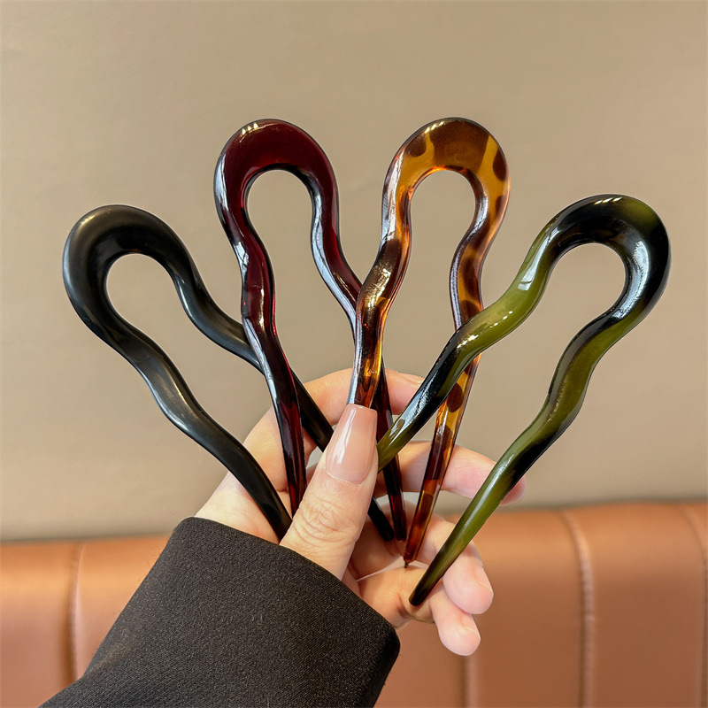 Grampo de Cabelo em Formato de - Women Accessories Trending avaliação e preço